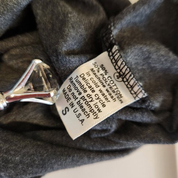 UCF Knights Distressed Tee Shirt Officially Licensed Collegiate Mens Size S NWT - Picture 4 of 10